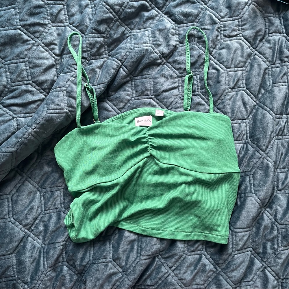 NWOT Aritzia Tank